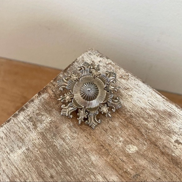 Stunning Intricate Silver Victorian Style Brooch - Picture 2 of 5